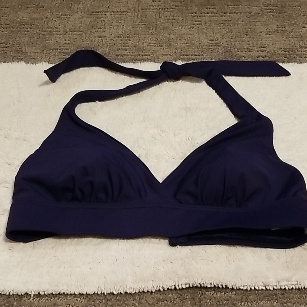 Halter tie swimsuit top